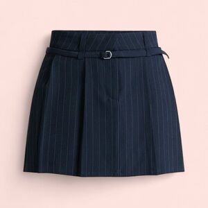 Women’s Small No Boundaries Navy Blue White Pinstriped Pleated Skirt with Belt